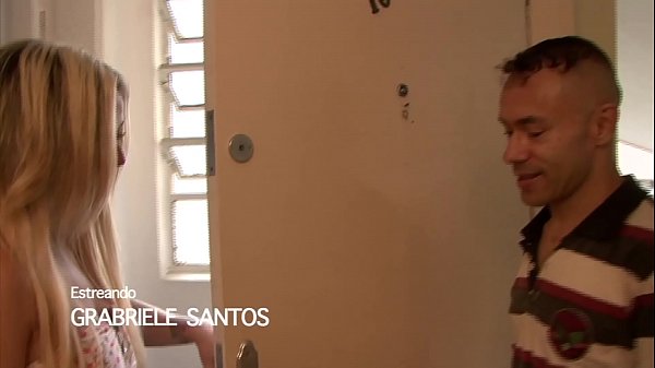 Download Video - FAMILIA DA PUTARIA &vert; MULHER DO CORNO FEZ O OT&Aacute;RIO PAGAR O ALUGUEL E AINDA LEVOU UM MACHO PRA FODER O SEU CU E SUA BUCETA