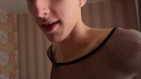 Fucking a guy early in the morning after the cl...