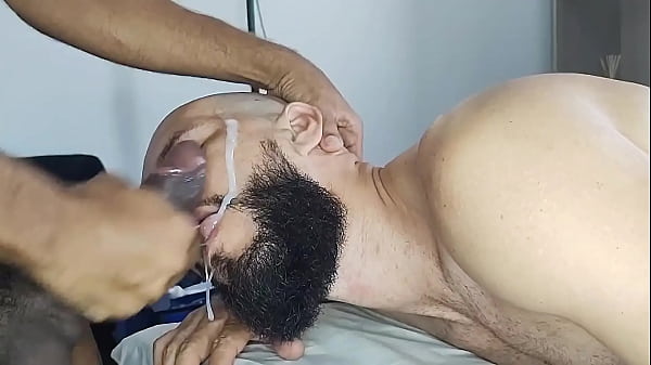 Massagista safado ap&oacute;s me deixar relaxado, me d...