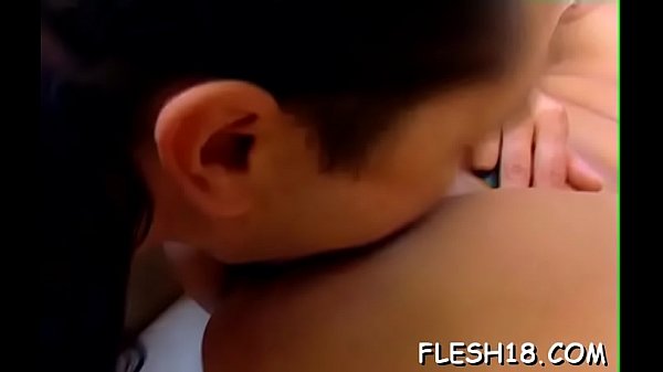 Attractive girlie Dina's love tunnel gets y...