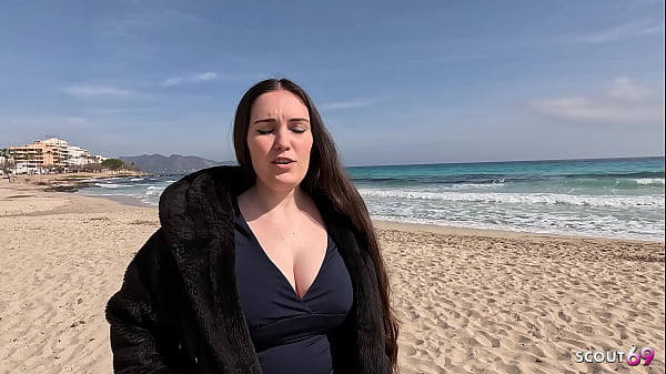 Curvy real Big natural Tits Teen Pick Up and tricked to Fuck by German old Tourist at Holiday Trip
