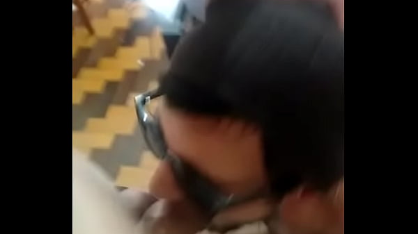 Download Video - Puto engasgando na minha rola