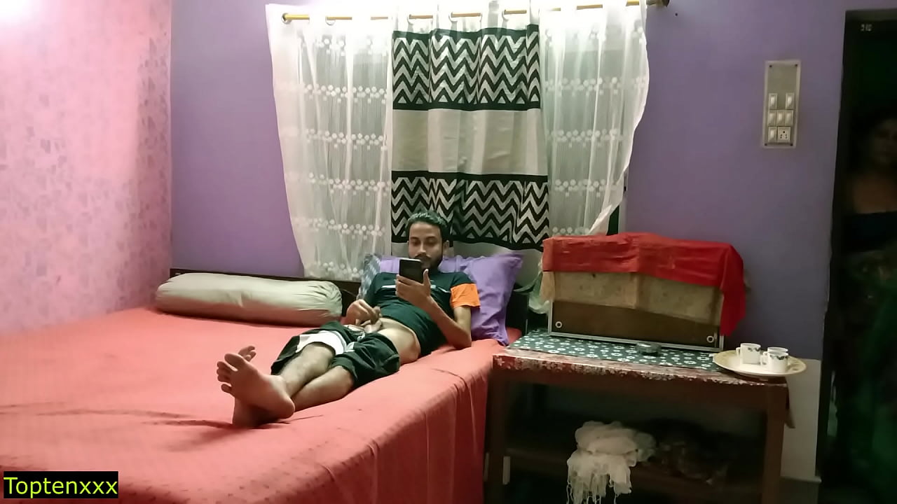 Desi Aunty did dirty work with boy|Hindi Clear Audio|