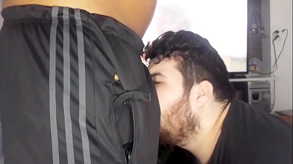 Download Video - O Caminhoneiro Neg&atilde;o Voltou Pra Gozar Na Minha Cara &lpar;COMPLETO&rpar;