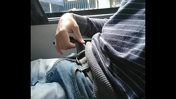 Hand job in a bus till cumming
