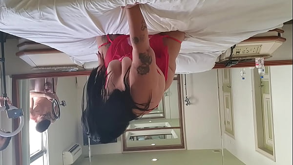 Brazilian bbw geek fucks with gifted guy in motel with her ass