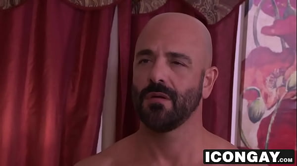 Big daddy fucking a horny college twinks tight ass