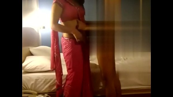 Download Video - Horny Latina with big boobs bang his guy hardcore in hotel