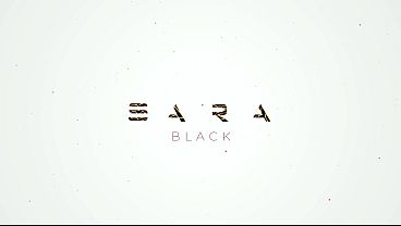 Big-bootied doctor gives her blonde patient a great service - lesbian sex