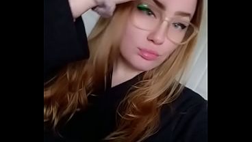 Do you think I'm pretty?
