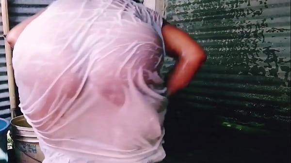 indian aunty old bathing nxxcom