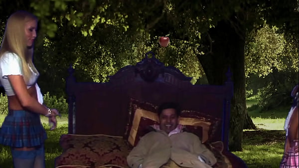 Audrey Bitoni And Cassie Young Get Fucked By Paul Chaplin In Sinful Trio