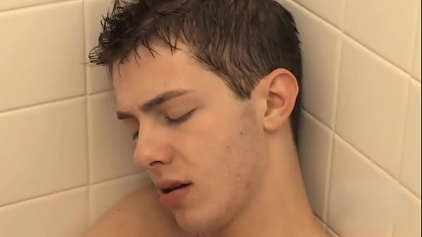 Keith Prend Une Douche