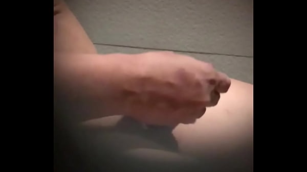 Quay lén cu to sục