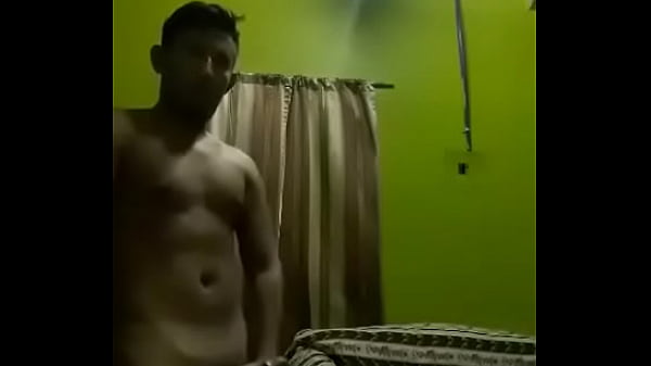 Download Video - Qui&eacute;n me ayudar&iacute;a  a sacarme la lechita &period;&period; escr&iacute;banme a mi WhatsApp