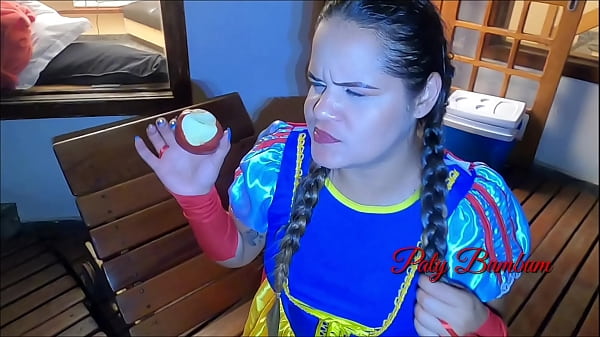 Snow White wasn't so white. With Pitoco famous dwarf of Brazilian television. No condom and hardcore anal