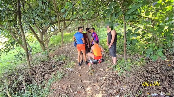 Fui fazer trilha e acabei em uma suruba no mato