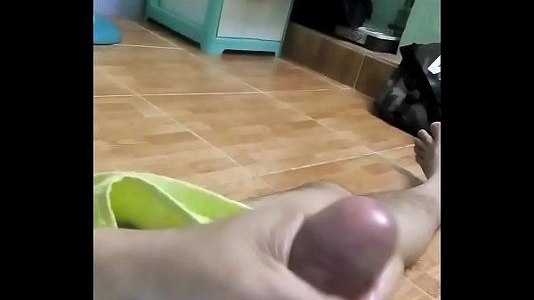 Download Video - Tắm xong nứng cặc chịu kh&ocirc;ng nỗi &dstrok;&egrave; ra sục lun