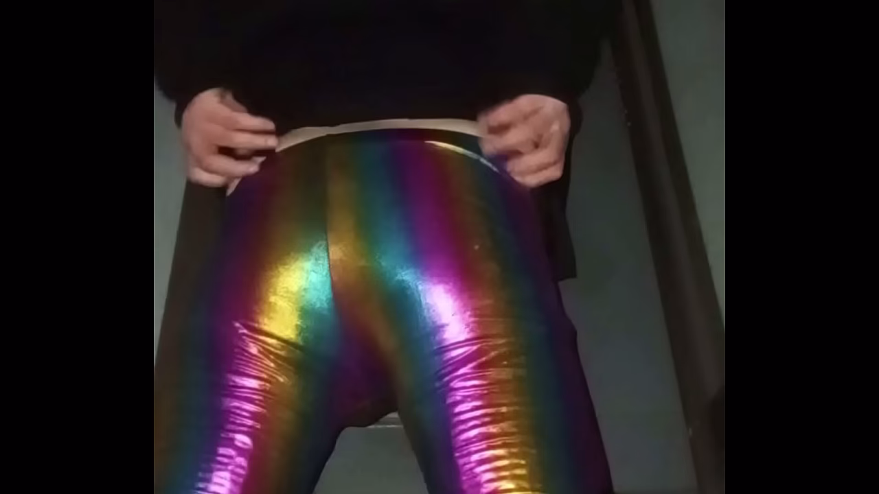 Con mis juguetes en un policlean