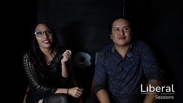 LILITH HOTWIFE ES FOLLADA EN NUESTRO GLORY HOLE...