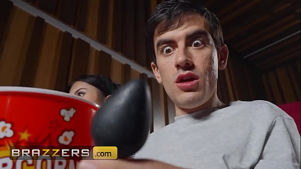 Download Video - &lpar;Jordi El Nino Polla&rpar; Gets His Dick Sucked At The Movie Theatre By Hot Employee &lpar;Tina Fire&rpar; - Brazzers