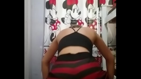 Young hot girl dancing funk with Flamengo shorts