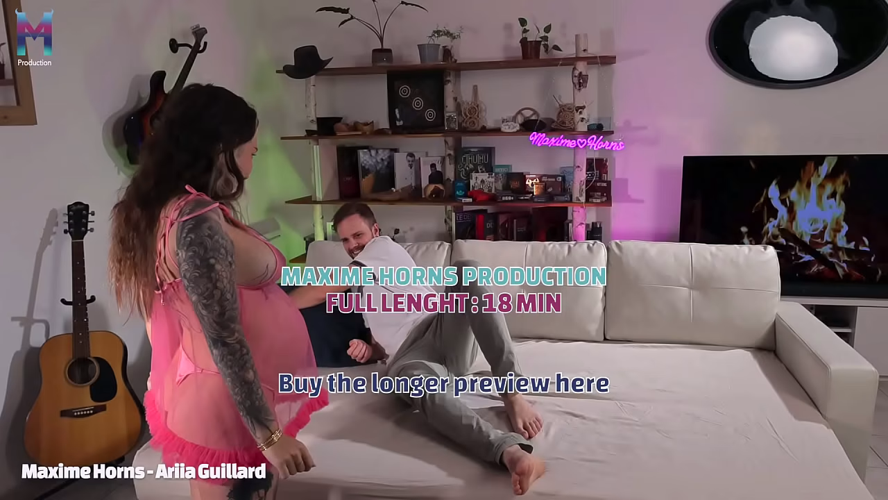 INTIMATE MOMENT WITH A 9 MONTH PREGNANT WOMAN WITH CUM IN MOUTH