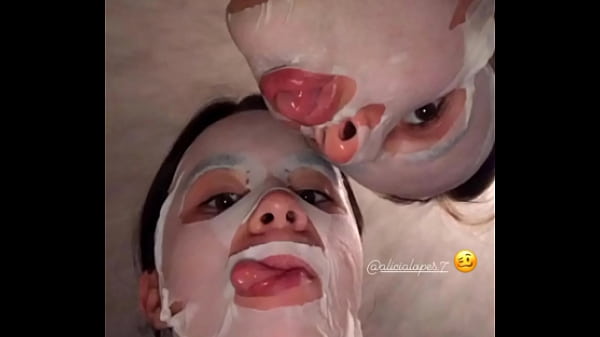 Éjaculation Sur Les Soeur Lopes