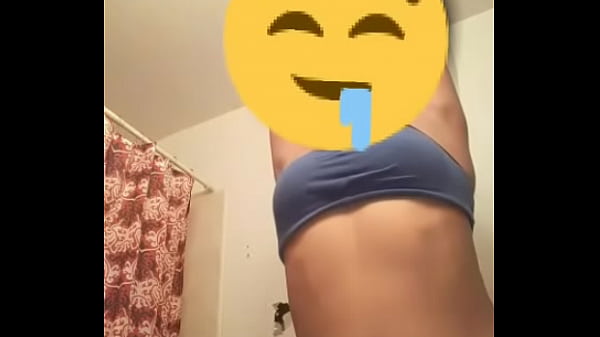 thumb boobs