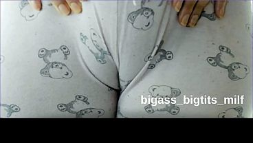 CAMEL TOE- RUBBİNG PUSSY İN PAJAMAS