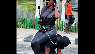 Domina Havi In an Intense Public Humiliation With her Slave