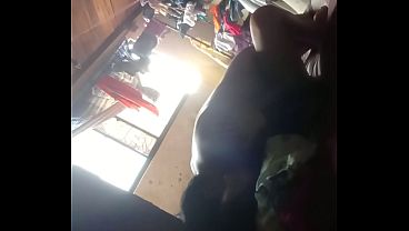Espera padrastro,no metas tu verga, es grande y mi culo es pequeño