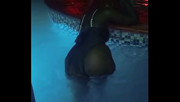Swimming and fucking is so fun to try