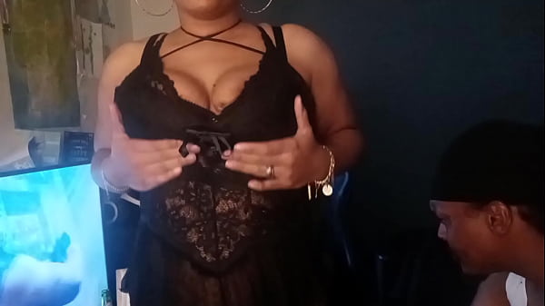 AngelG and Kuzz! AngelG pose's for the camera!