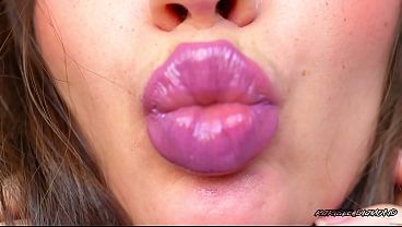  Naughty Chick Lip Pouting LipsiHaa 4