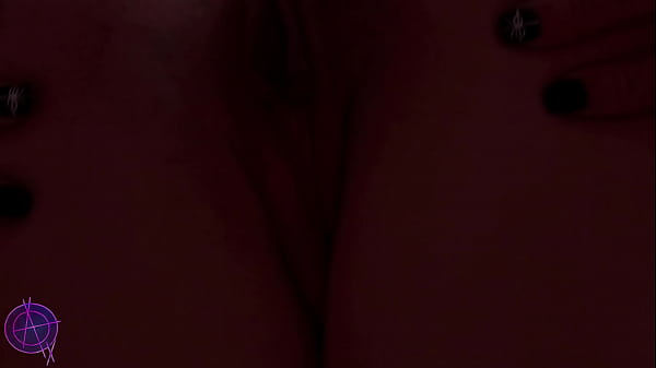 All Natural Giantesses Show Off Their ASSets