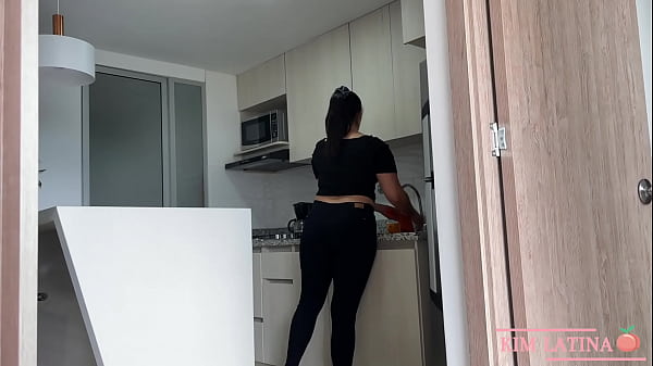 There are very rich females working in cleaning that with respect and patience can give us the pleasure of fucking them