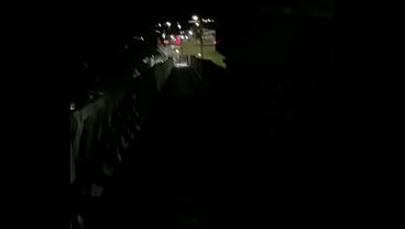 Marido comendo a esposa na rua ao ar livre