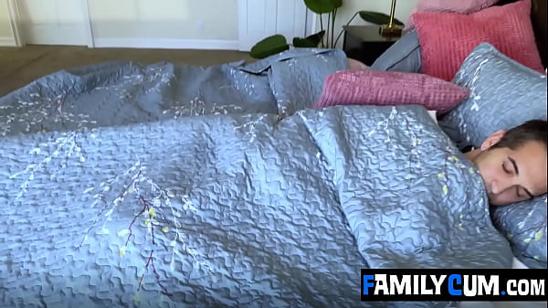 I Get to Fuck that Tight Pussy and Shove My Dick Down - Familycum