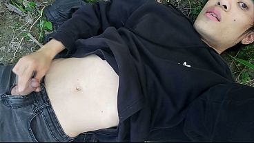 Download Video - The cute gay twink jerking off his cock&comma; pulled through his fly while outdoors&comma; is Jon Arteen