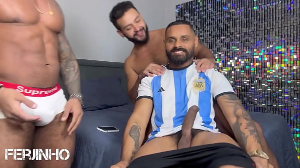 Download Video - Capit&atilde;o dando pra dois DOTADOS