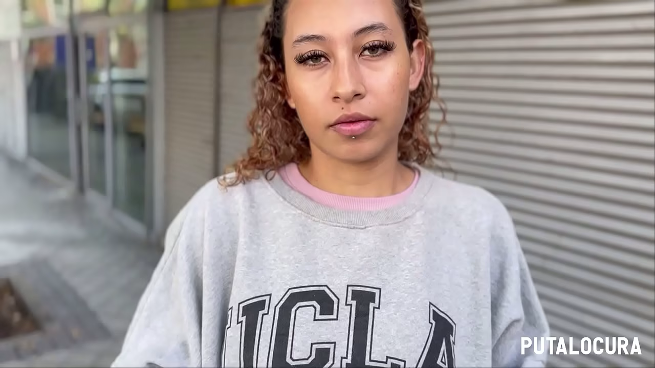 PutaLocura - La universitaria Jazmin se folla a Torbe y traga su lefa en Pilladas.