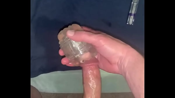 Solo Male Bordant Et Éjaculant Avec Un Coup Rapide Fleshlight