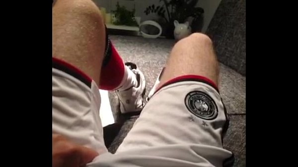 Download Video - Footballer jerking in DFB &lpar;Germany&rpar; Soccer outfit&comma; Nike Shox&comma; Airmax