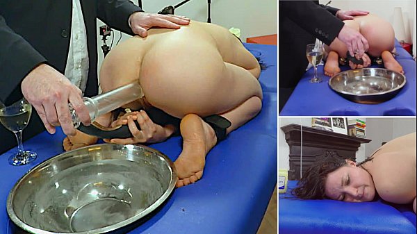 罰 Attaché Pour Son Lavement