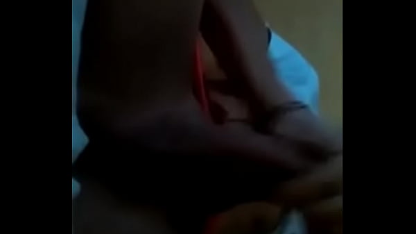 Download Video - Menino se masturbando na cama