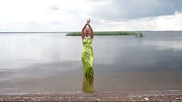 Mermaid dance