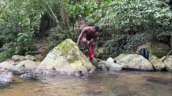 Horny colombian milf shows me her big tits outdoors and we fuck inside the river