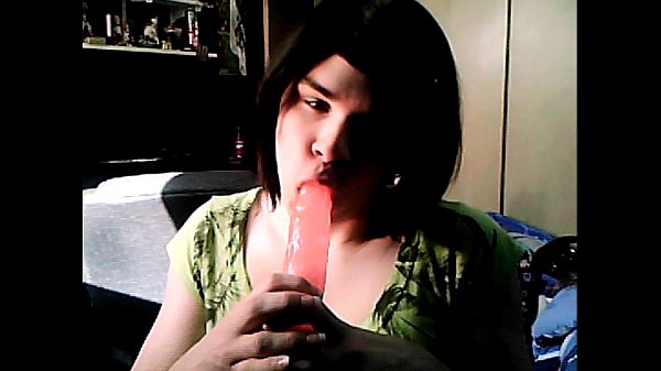 StephSpunk sucks and gags on her dildo for the ...