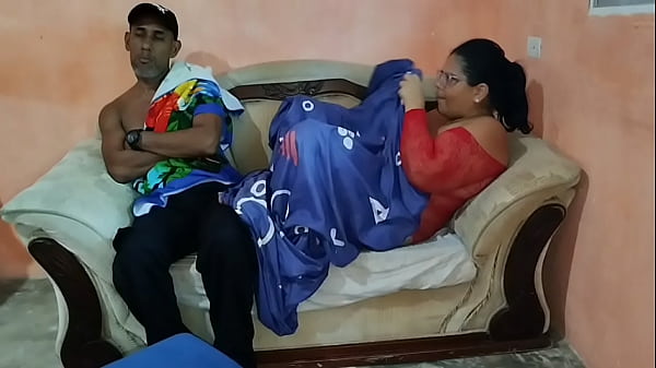Stepdaughter masturbates in front of her dirty old stepfather so that he ends up fucking her rich and delicious pussy leaving her ass full of semen